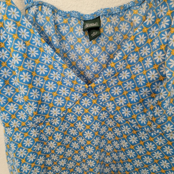 Wild Fable Blue and Yellow Floral Top crop top. SZ XL - Picture 3 of 5